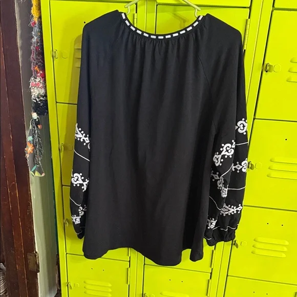 Belle by Kim Gravel Black and White Embroidered Blouse - Picture 5 of 5